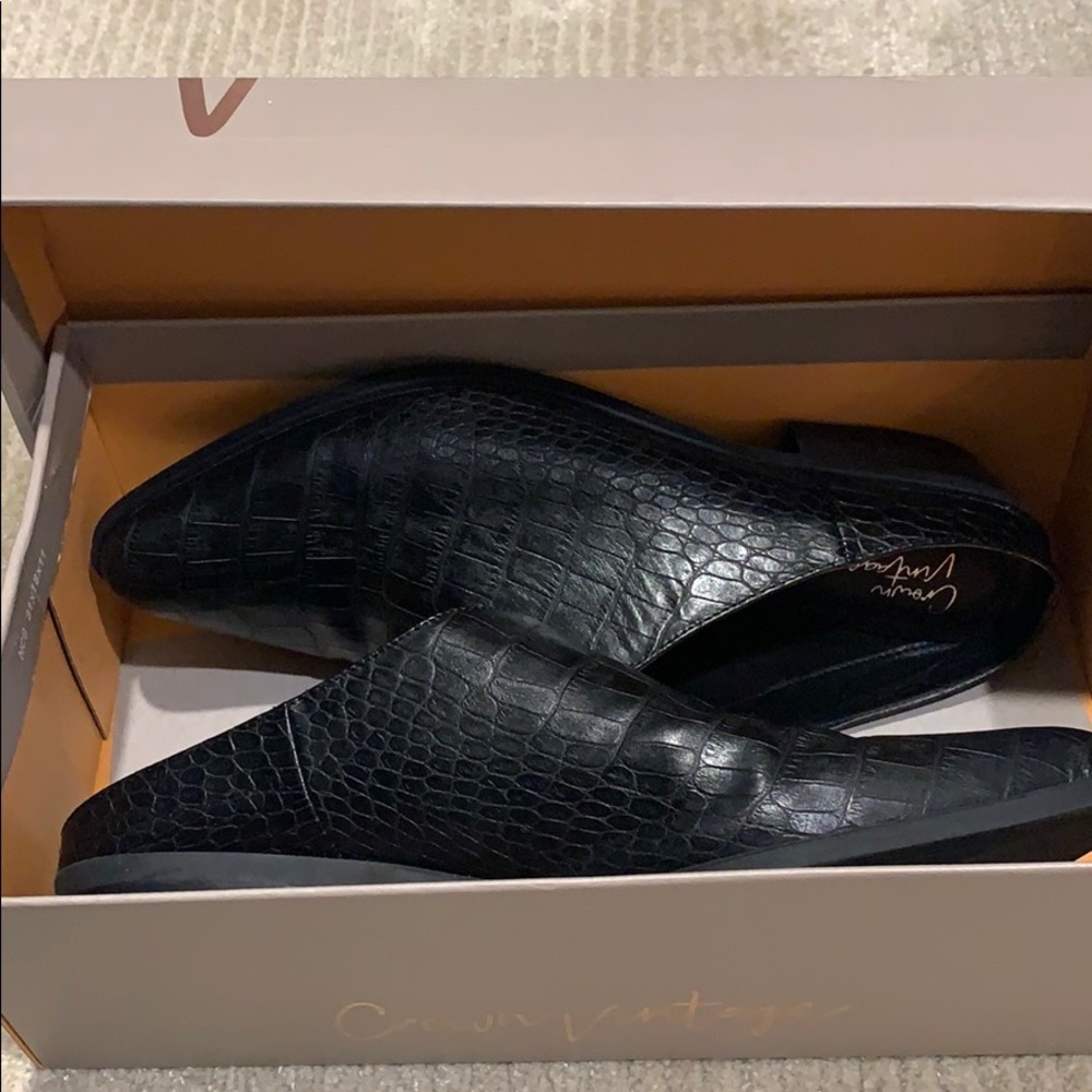Crown Vintage Black mules